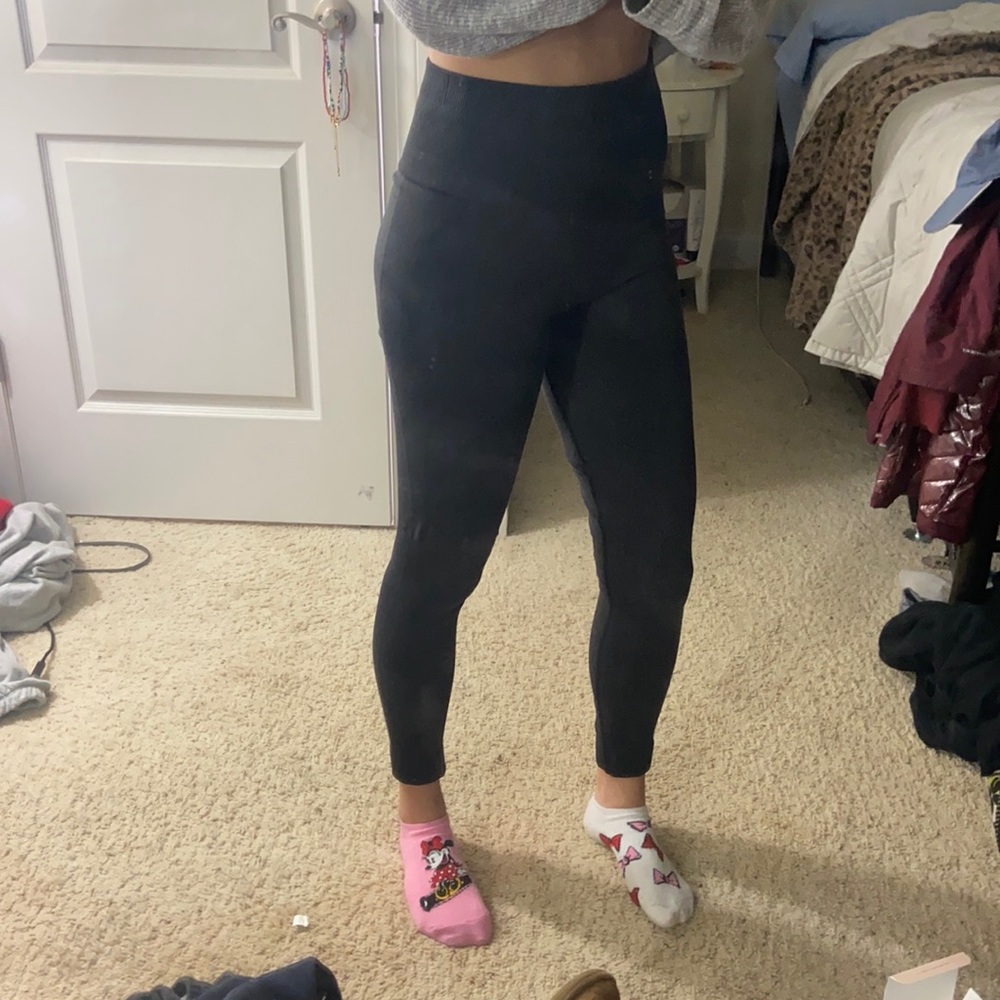 All black full length Lululemon leggings!!